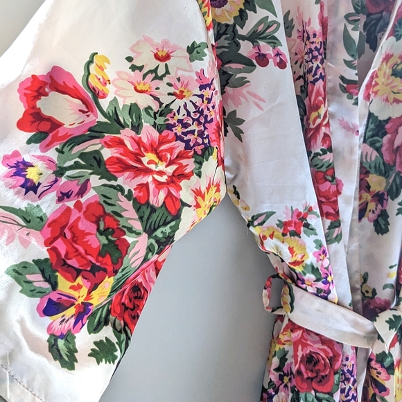 Satin Floral Pink Robe with Tie, OS, Small Medium Large, - Picture 7 of 9